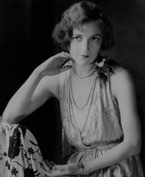 silent–era:Constance Talmadge photographed by Edward Steichen, 1924