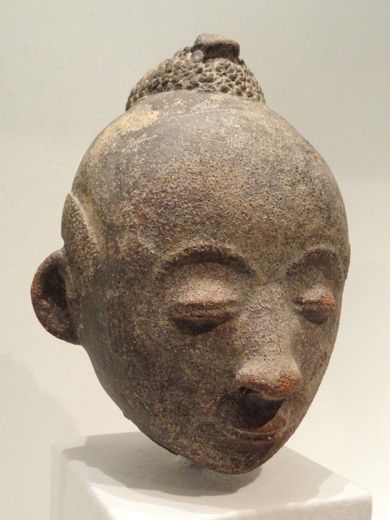 lionofchaeronea:  Terracotta head (mma) of the Akan People, Guinea Coast, Ghana.