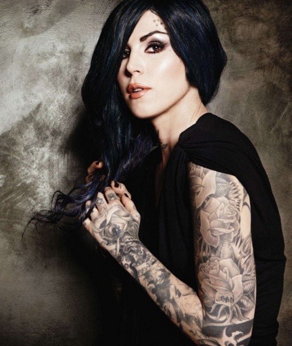 Women with tatoos