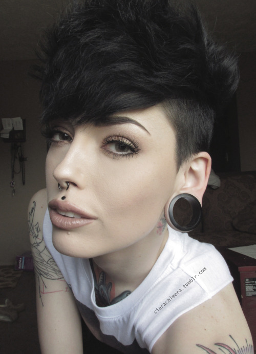 ciarachimera:  Can you handle my HD face? haha 