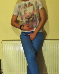 Cute-Wet-Mess:  Cutewetmesssome Photos Of Me Pissing In My Blue Chinos. Enjoy!♥