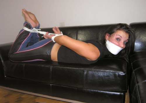 flushmotor:The ropework is adequate but average, adult photos