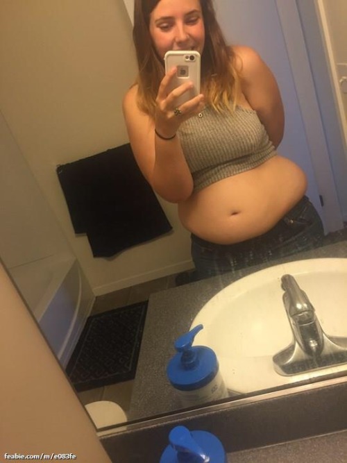 XXX pilingonthepounds:  Belly poking through photo