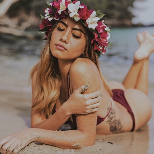 na-wahine-nani-o-hawaii: Anissa - Hawai’i