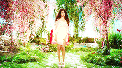 fuckyeahselenita:  Selena Gomez in Behaving Badly 