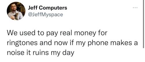 whitepeopletwitter:  Phone is always on silent.