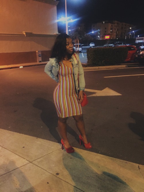 shmoplivintae:  I got a thing for stripes ❤️  Looking good