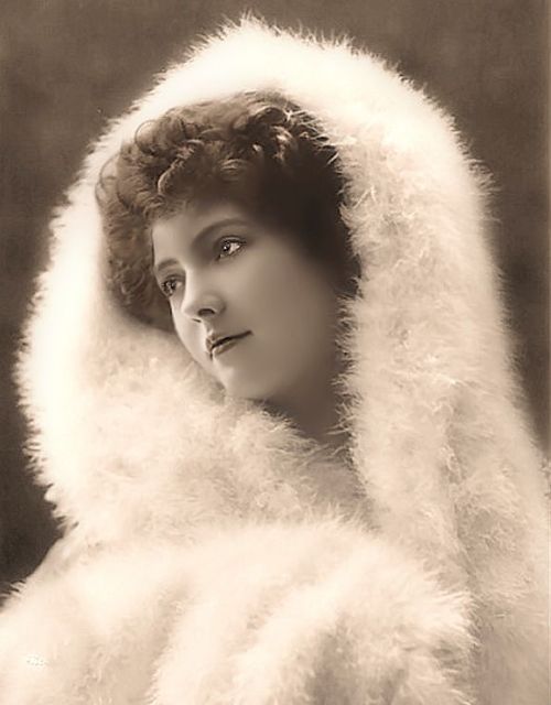 Belle Epoque lady covered in fur.