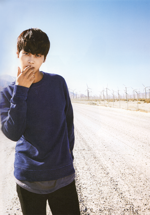 jaetaeks:  [SCAN] Vixx 'Hello Stranger' Global Photobook - N (2860 x 2000) 
