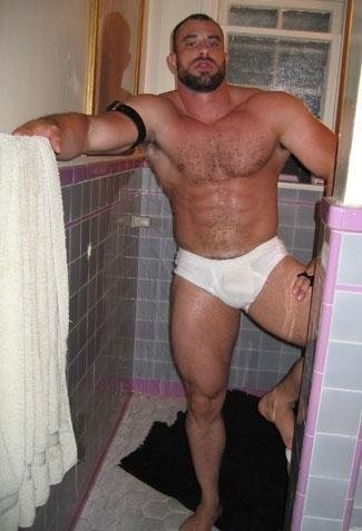 machodesungao:  http://machodesungao.tumblr.com/  Love big hot daddies