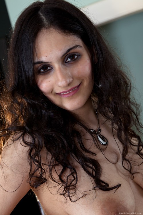 XXX hairynatural:  Riani  Looking quite innocent photo