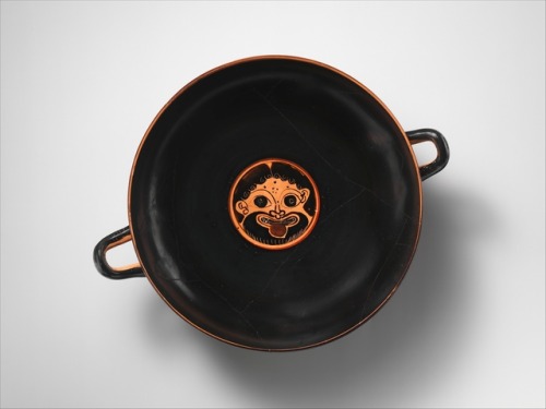 met-greekroman-art:Terracotta kylix: eye-cup (drinking cup) via Greek and Roman ArtMedium: Terracott