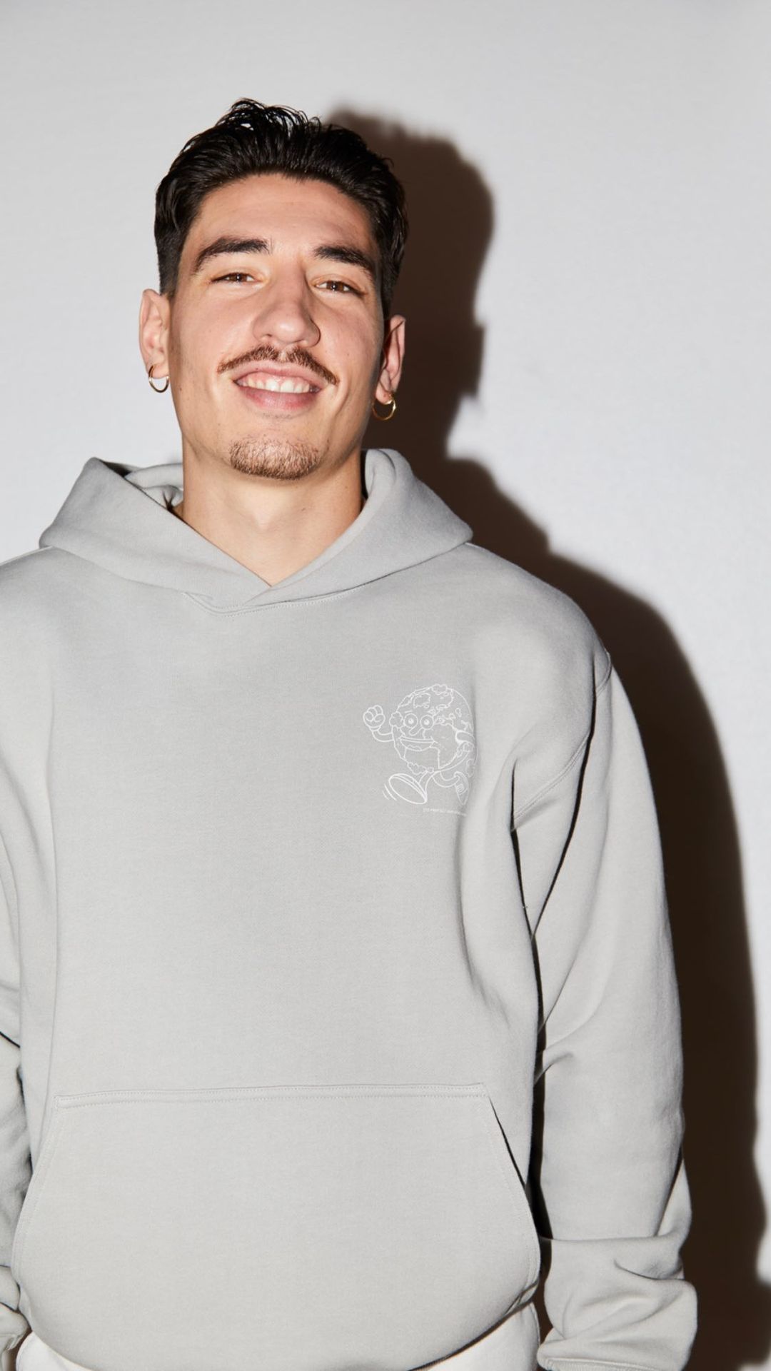 Héctor Bellerín  Streetwear fashion, Hector bellerin, Men photoshoot