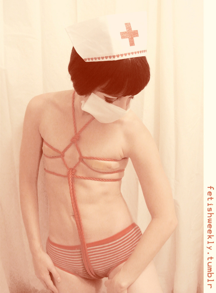 fetishweekly:  Let nurse Hazel ease your pain ;) 