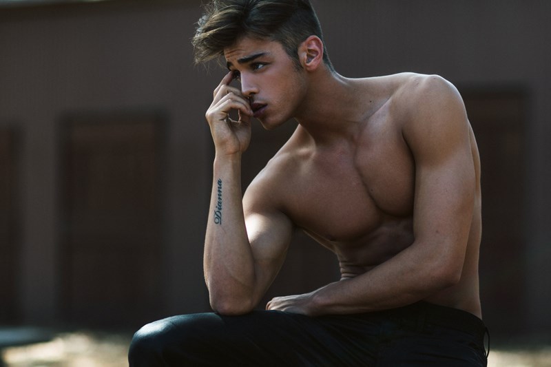 lesguys:  Scott Gardner by Carlos Moscat 