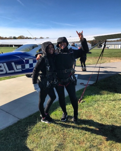 Took babygirl skydiving for our first time together !