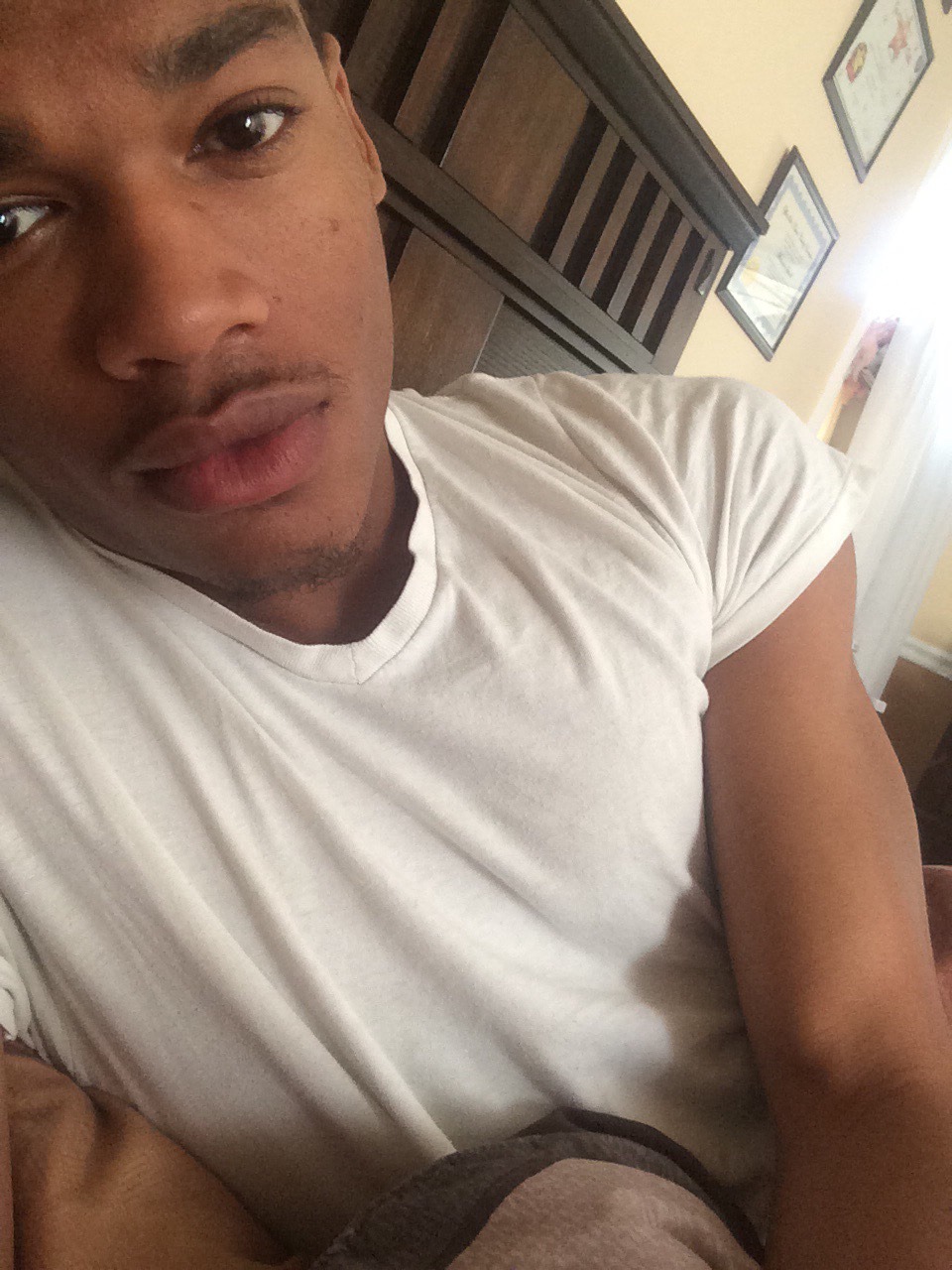 roheartlessro:  branbebo:  I’m still in bed tho 