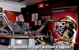 radicalrascality:  futuremrsknow-it-all:  chezzabelles:Nicki Minaj shoots down radio