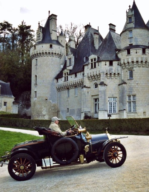lacloserie:  Chateau d'Ussé - Loire Valley - France ecureuiltouraine.blogspot.com