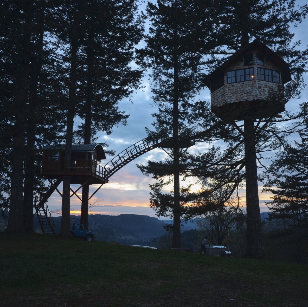 theencompassingworld:  thecindercone:  The end of March  The World Around Us