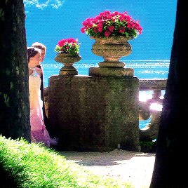 jynerso:Padmé’s lake dress for @daughtersofthanos​
