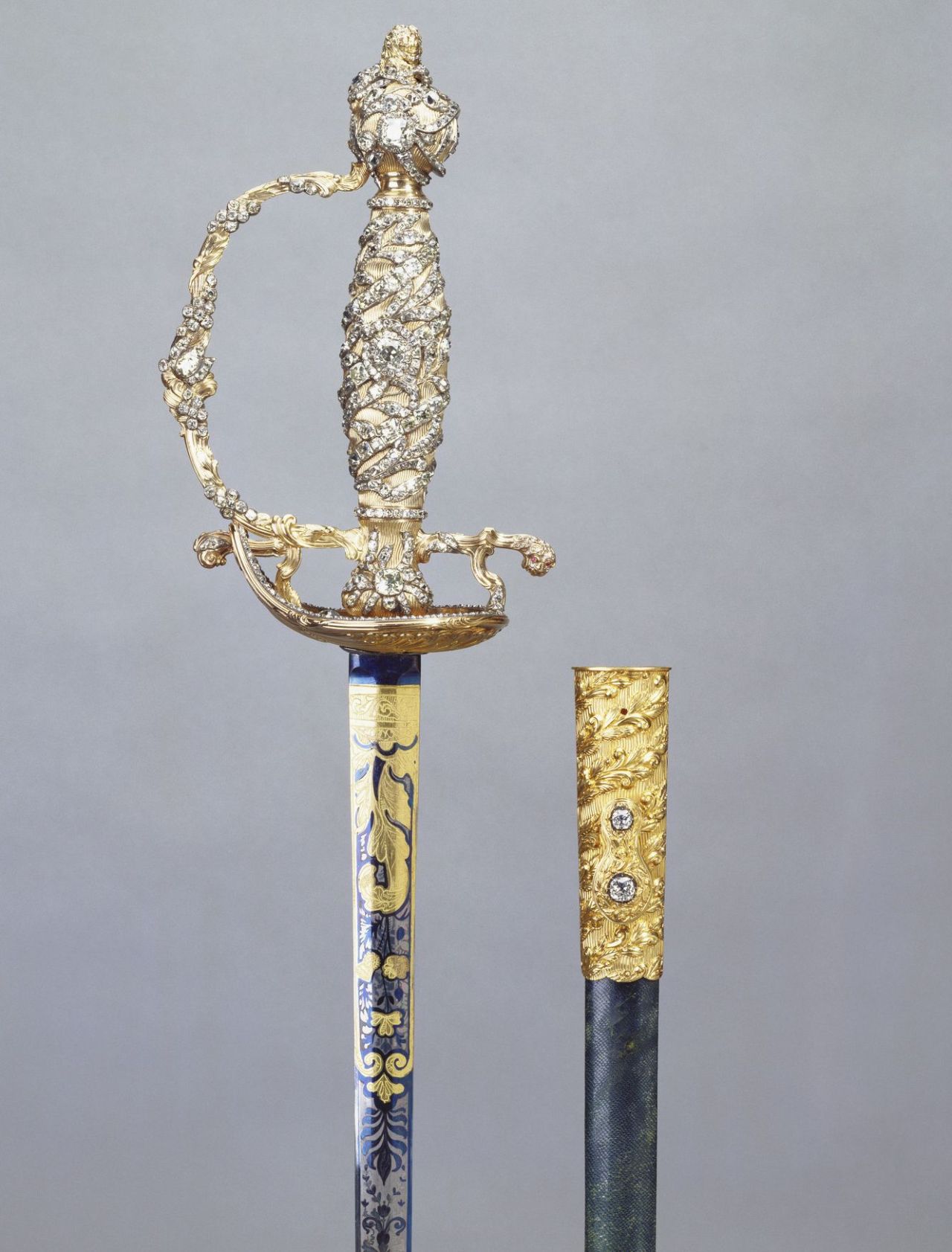 art-of-swords:  Small Sword and ScabbardDated: 1750 - 1820Maker: Rundell Bridge &amp;