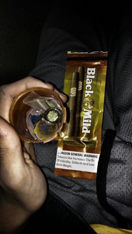 http://blowmelikekushhh.tumblr.com/post/76382314491