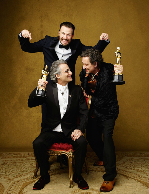 stuckysource:Chris Evans photographed with Sound Editing winners David White & Mark Mangini duri