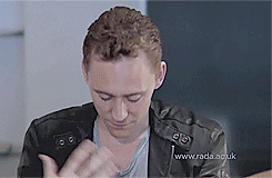 riddle-my-hiddles:  #IS IT WEIRD THAT I SORT OF UNDERSTAND WHAT HE’S TRYING TO CONVEY #JUST BY HIS H