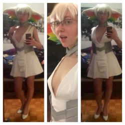 slbtumblng:lalibertalia:Took a break from screenwriting to do an outfit test for modern!Ragyo. I’m hoping to wear it this weekend, if I can get the wig fixed in time, although I’ll probably wear it with the LEDs off. :)  Mamafie ~ ♥  &lt;3 &lt;3