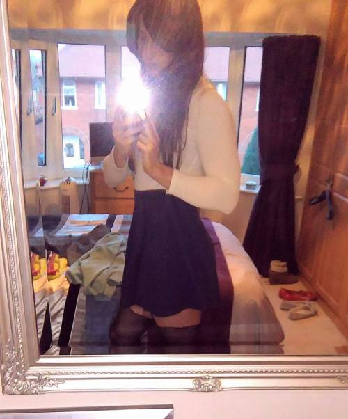 nikkidoesclothes:Love this skirt so much! <3Let me know if you like the new camera angles! x