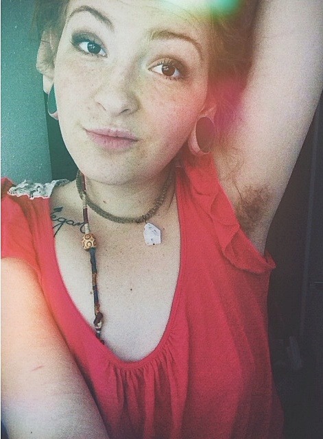 achselhaare:  Liebe Mary, www.dont-shave.com bedankt sich herzlich für das Bild, das Du hochgeladen hast. Mitmachen ist hier ausdrücklich erlaubt - bitte einfach oben auf “Submit” klicken! 