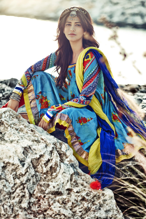itsbollywood:  Shruti Haasan