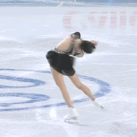 the-real-xmonster:Satoko Miyahara’s unanimously +5 GOE layback spin from her free skate Invierno Por
