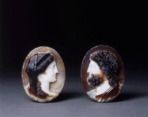 ancientbeardart: Cameo busts of Juno and Jupiter 1st century CE Roman Musée du Louvre (via Im