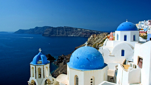 We’re dreaming of Greece on this #TravelTuesday! (via Greek Island Getaways : Getaways : Trave