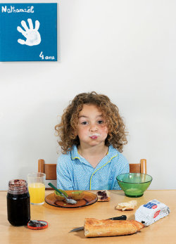explore-blog:  What kids around the world have for breakfast – fantastic series by photographer Hannah Whitaker. Complement with where kids around the world sleep, where they learn, and what their families spend on food per week.  