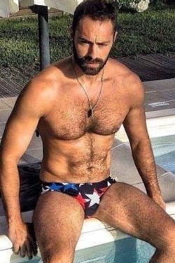 Follow my two hairy men blogs:http://sambrcln.tumblr.comhttp://hairysex.tumblr.com