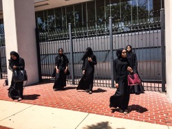 Deenoverdami:  Marwaslookbook:  Black Muslim Women Do It Best.  Black On Black On