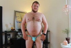 themantalope:  Here’s a tummy Tuesday in my new posing thong.  
