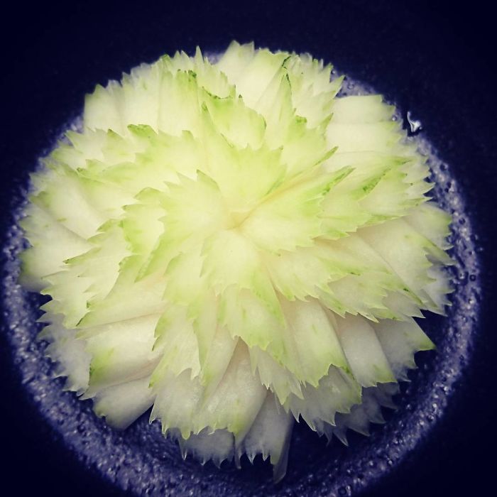foodffs:  Unbelievable Food Carvings By Japanese Artist “Gaku” Really nice recipes.