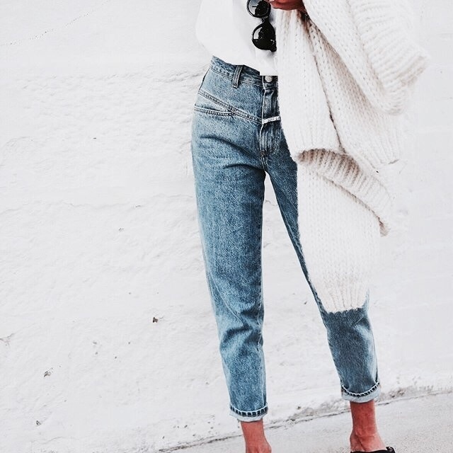 streetstyleplatform:Rolled Up Mom Jeans On SALE - Tumblr Pics