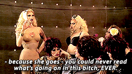 cunhhhhtact:i’ve been rewatching s7 and this is such an underrated untucked moment