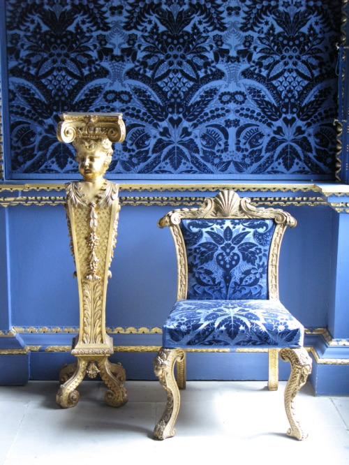 a-l-ancien-regime: Chiswick House, London - The Blue Velvet Room (via LondonTown.com)