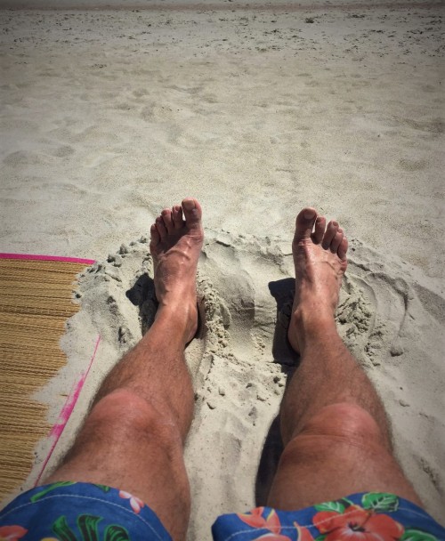 destin-friends:  Silver Furry Daddy Heaven on the Destin Beach. For you foot lovers,