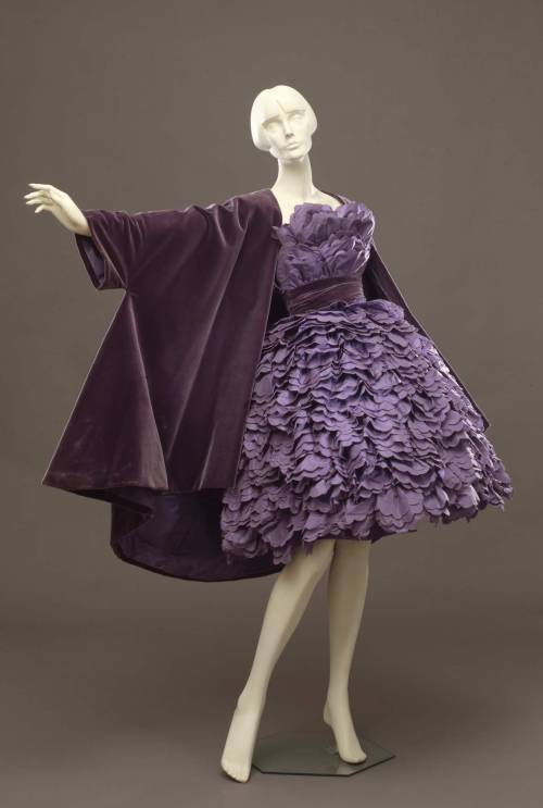 europeanafashion:Short dress in lilac taffetas, composed by different curled trimmings to form a cor