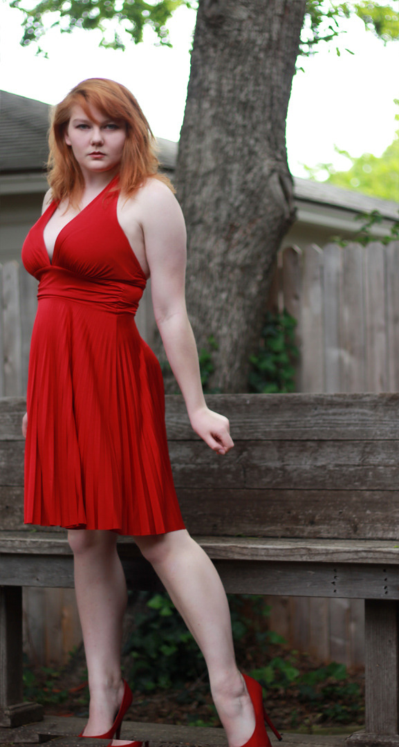 kriskat30:  red dress  R.Pollack photography