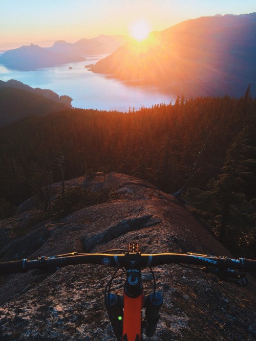 brycepiwek: // The places two wheels, my legs and my camera take me will never cease to amaze me //