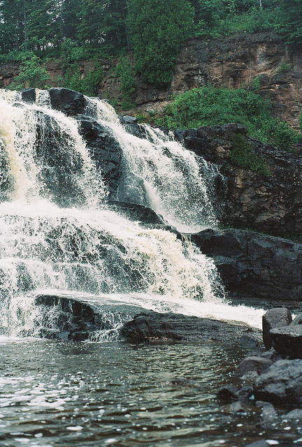 moon-sylph:eartheld:n-c-x:k0asts:swiftbeat:Water Fall (by PetertheJones)~+mostly nature☽ ⁎ ˚ * ☀ Tra