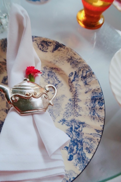 teatimewithemma: thevelvetcity: Shakespeares Corner Shoppe &amp; Afternoon Tea, San Diego, CA An